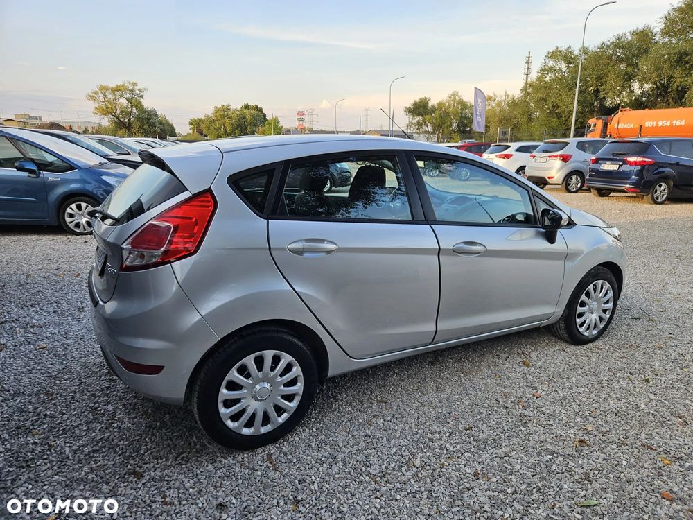 Ford Fiesta 1.25 Trend - 12