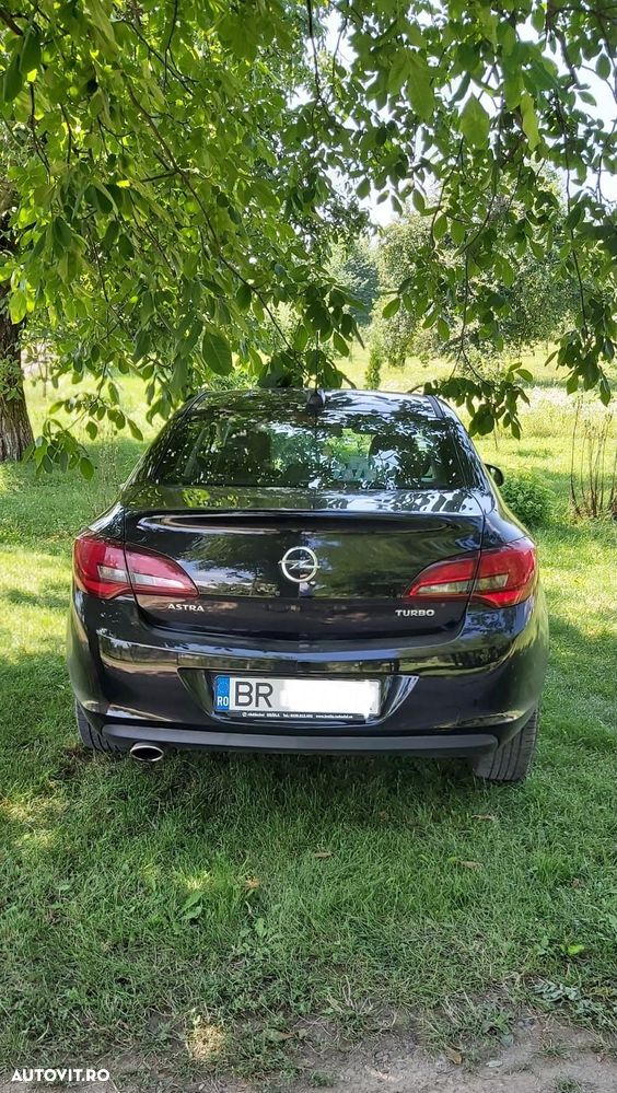 Opel Astra 1.4 Turbo ECOTEC Start/Stop Enjoy - 2