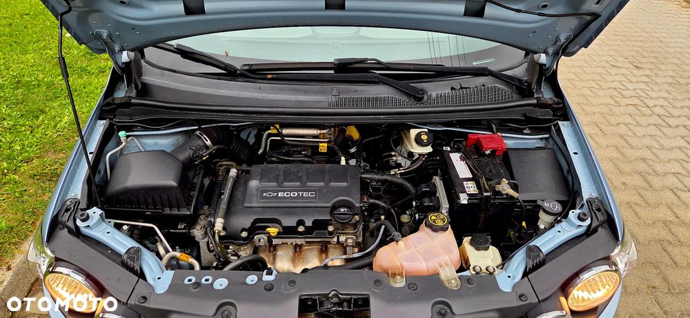 Chevrolet Aveo 1.4 LT - 11