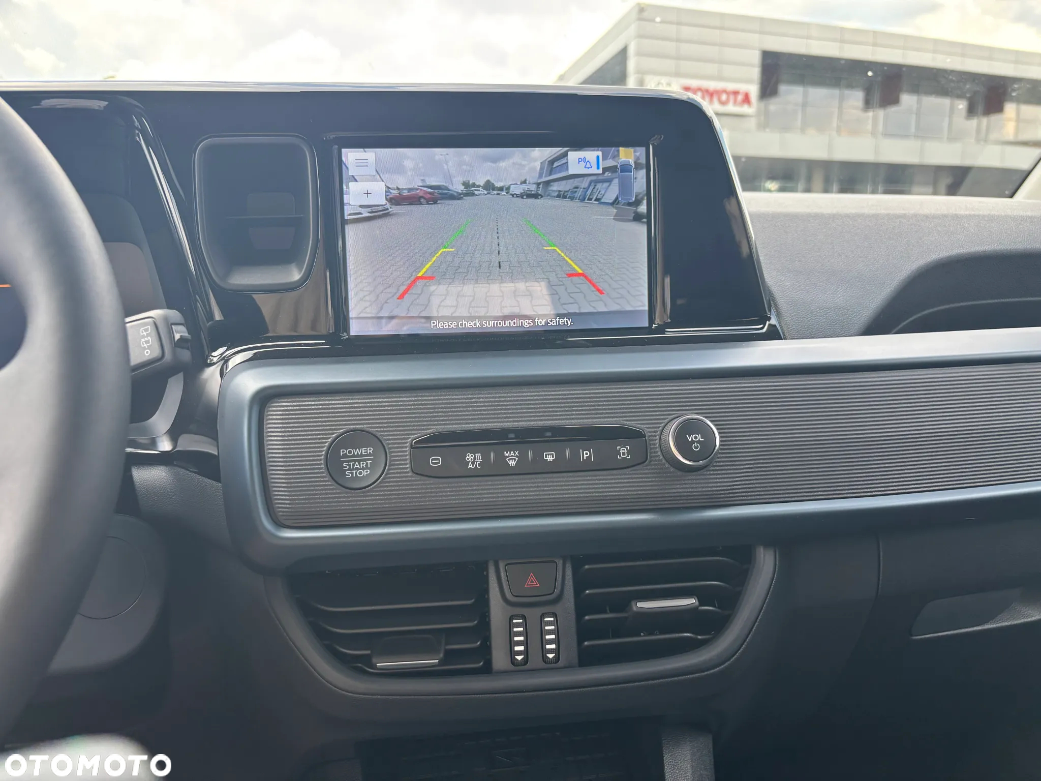 Ford Tourneo Courier - 18