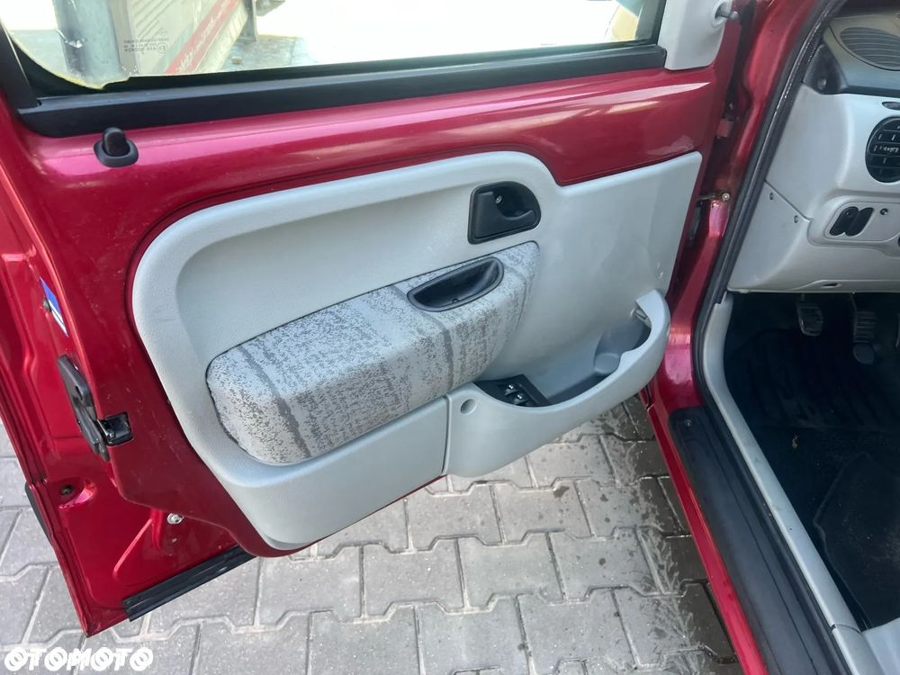 Renault Kangoo 1.6 16V Alize - 13