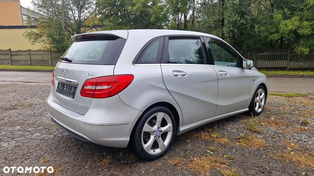 Mercedes-Benz Klasa B 200 CDI (BlueEFFICIENCY) - 5