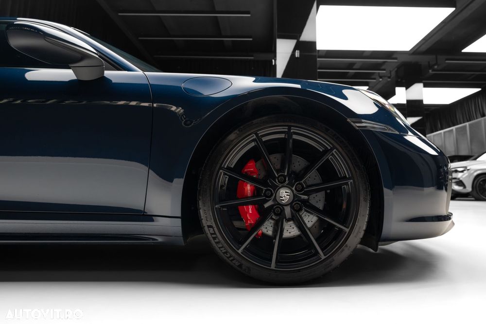 Porsche 911 - 9
