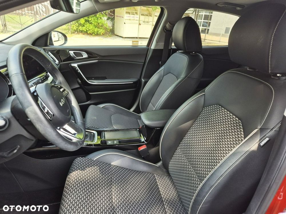 Kia XCeed 1.5 T-GDI Business Line DCT - 8