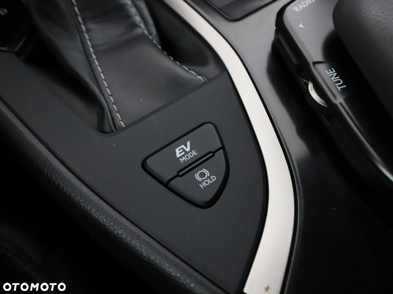 Lexus UX 250h Prestige 2WD - 30