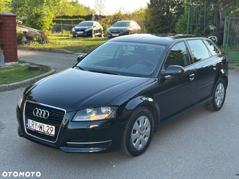 Audi A3 Sportback 1.6 TDI DPF Attraction - 1