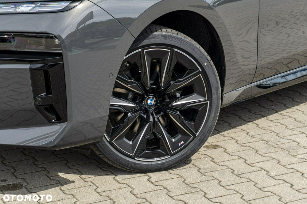 BMW Seria 7 - 5