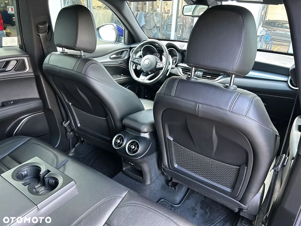 Alfa Romeo Stelvio 2.0 Turbo Sprint Q4 - 9