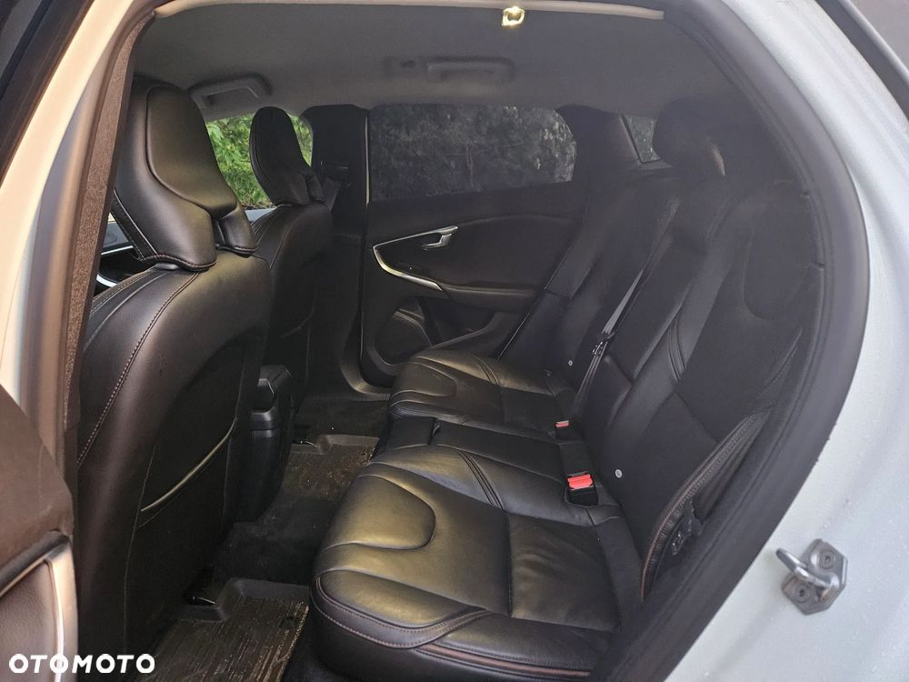 Volvo V40 Cross Country T4 Drive-E Kinetic - 22