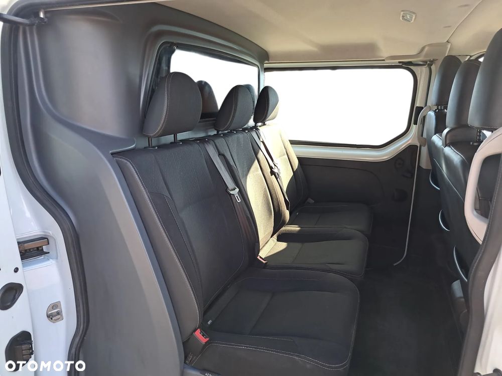 Renault Trafic Brygadowy 6 osób - 18