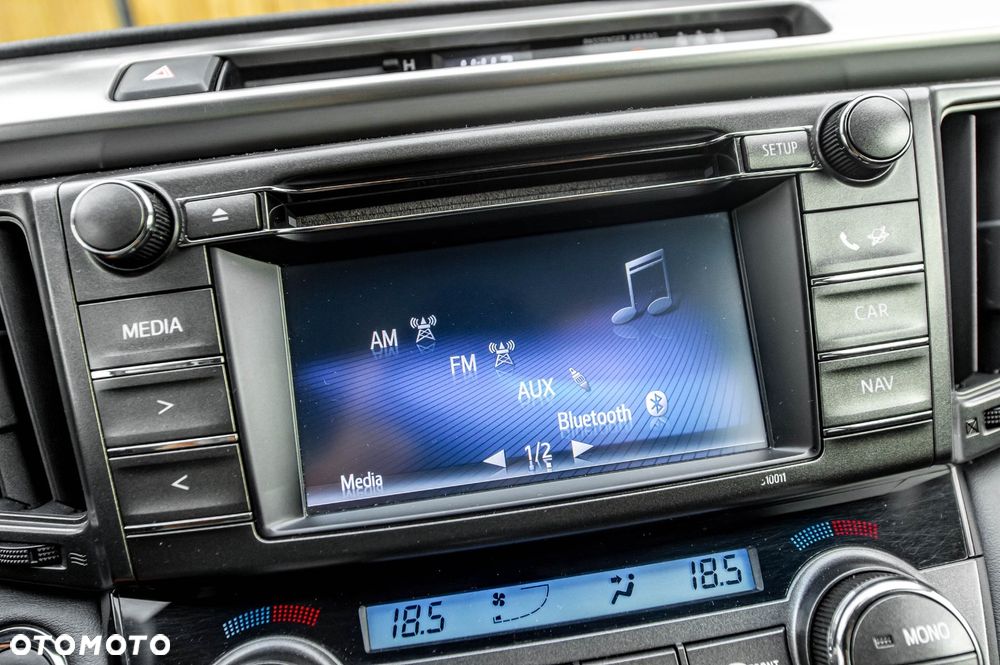 Toyota RAV4 2.0 Premium - 27