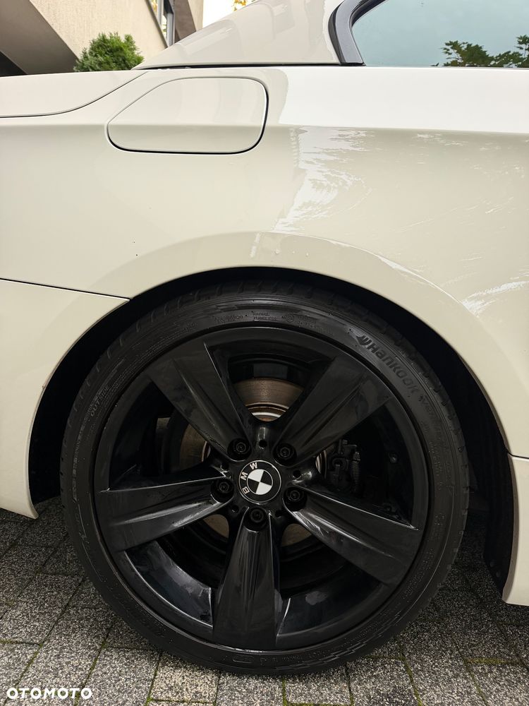 BMW 3 Series 2008 photo 5