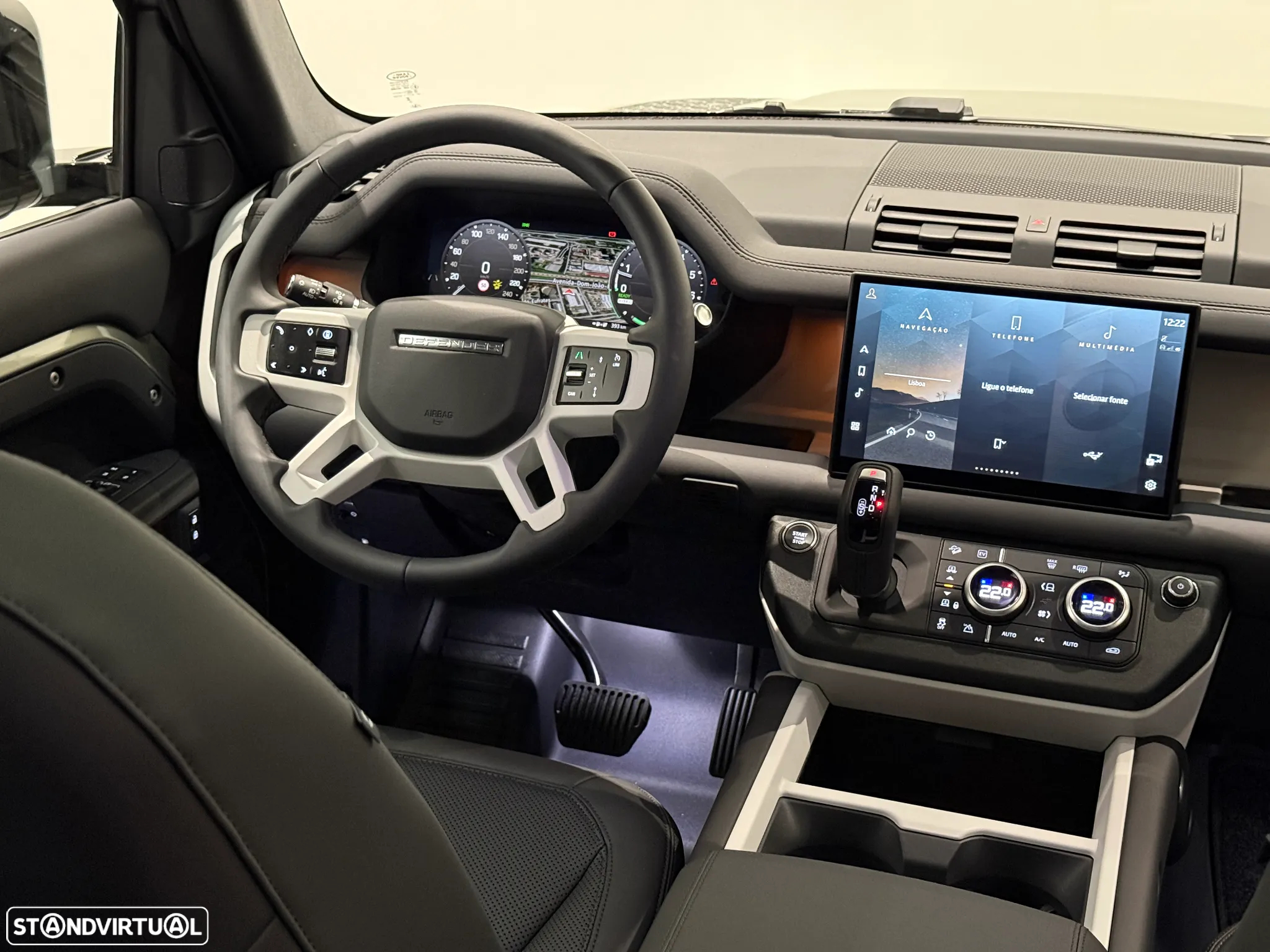 Land Rover Defender 2.0 P300e 110 AWD X-Dynamic SE - 11