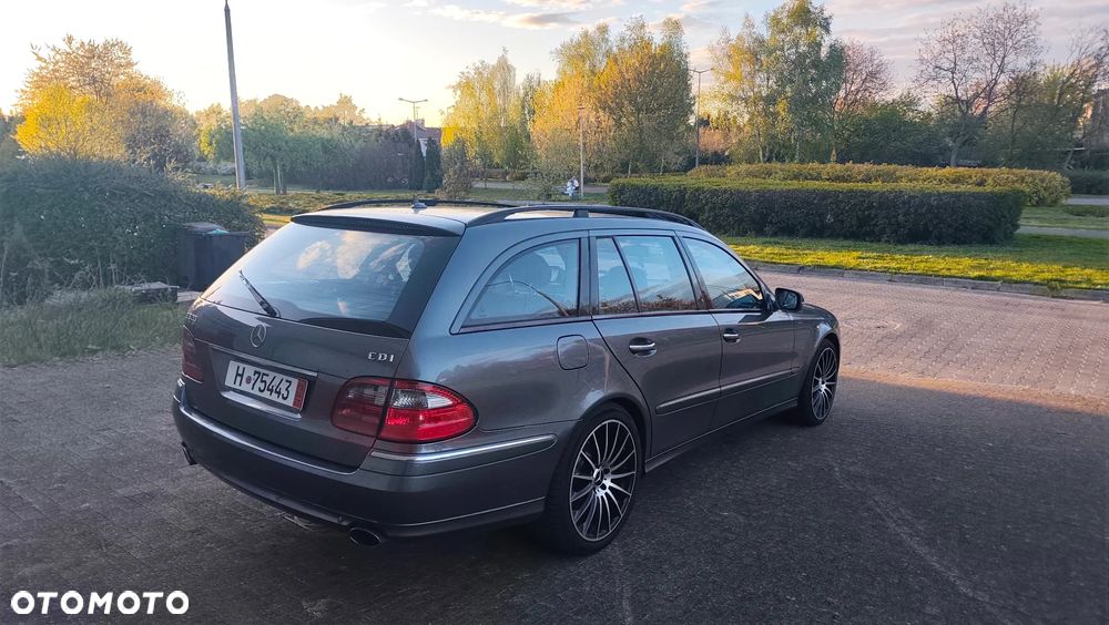 Mercedes-Benz Klasa E 320 CDI 7G-TRONIC Avantgarde BusinessEDITION - 23