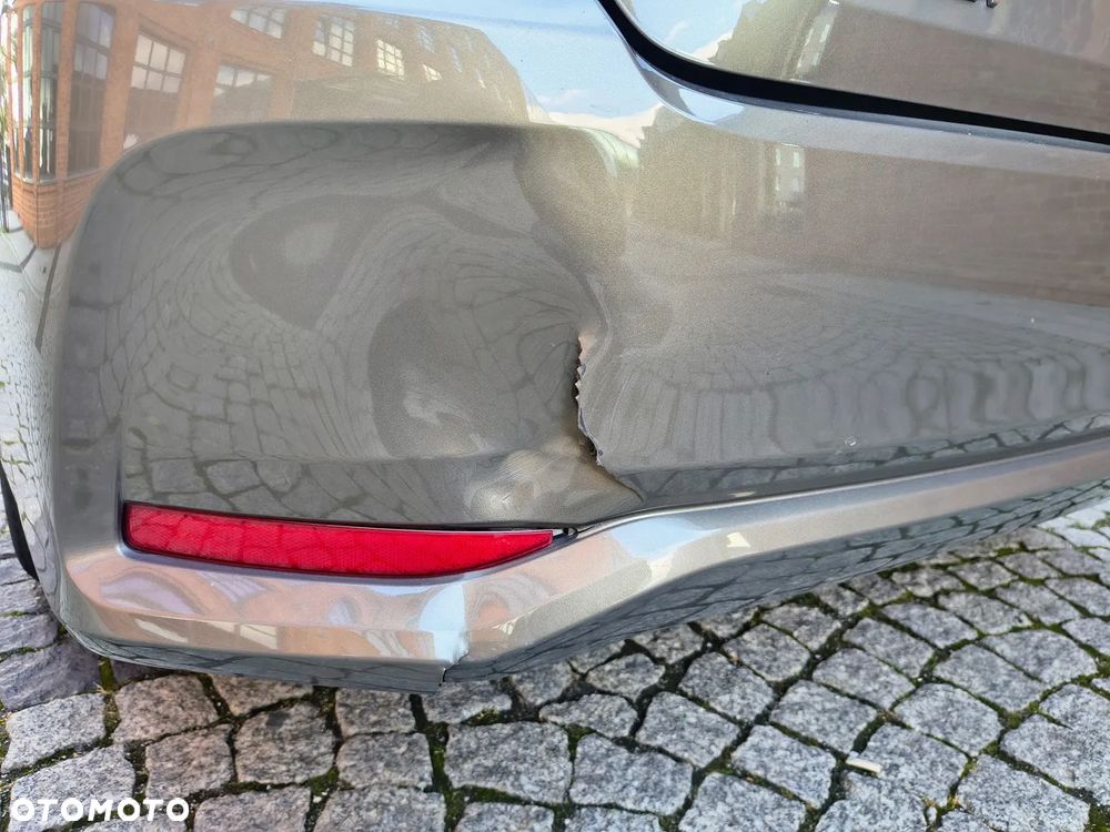 Toyota Corolla 1.8 Hybrid Comfort - 13