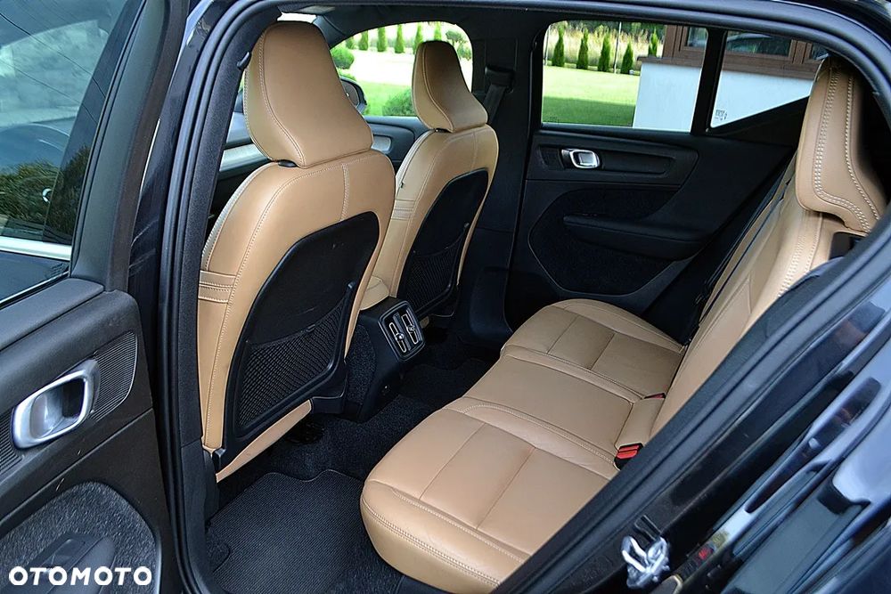 Volvo XC 40 D3 SCR AWD Inscription - 12