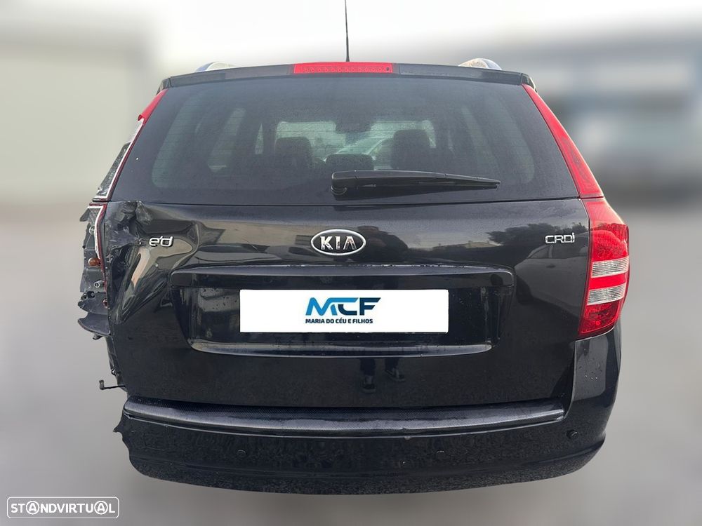 KIA Cee‘d SW 1.6 CRDi 115 cv de 2008 para peças - 3