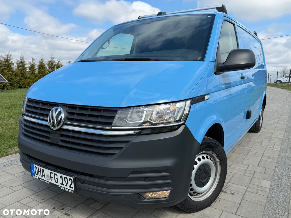 Volkswagen Transporter - 1