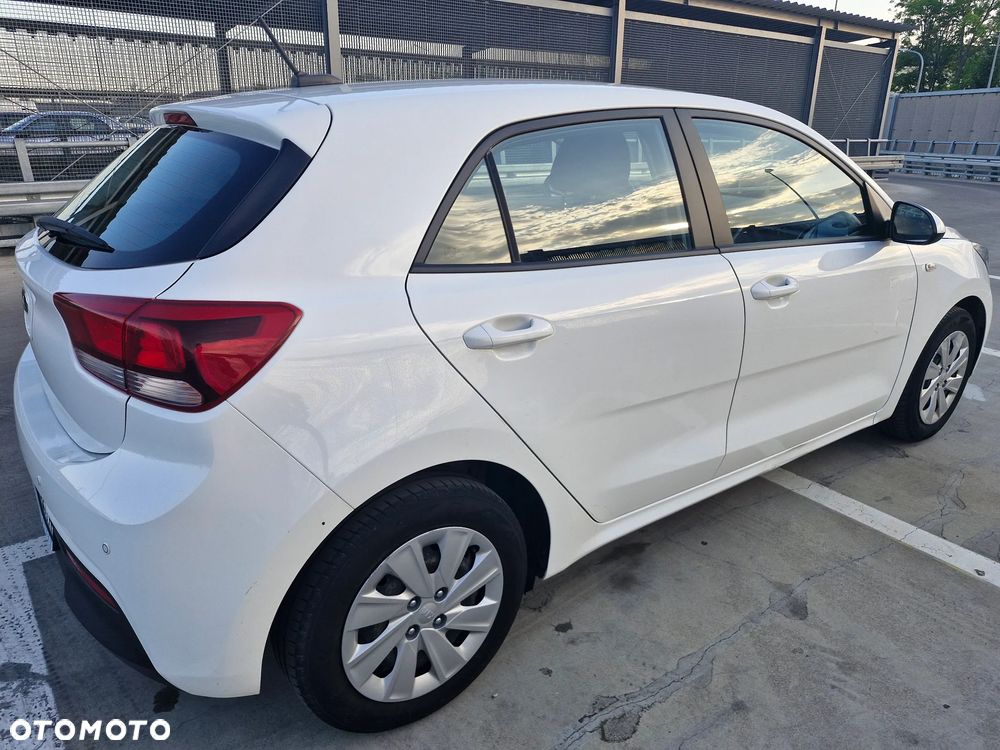 Kia Rio 1.2 M - 6