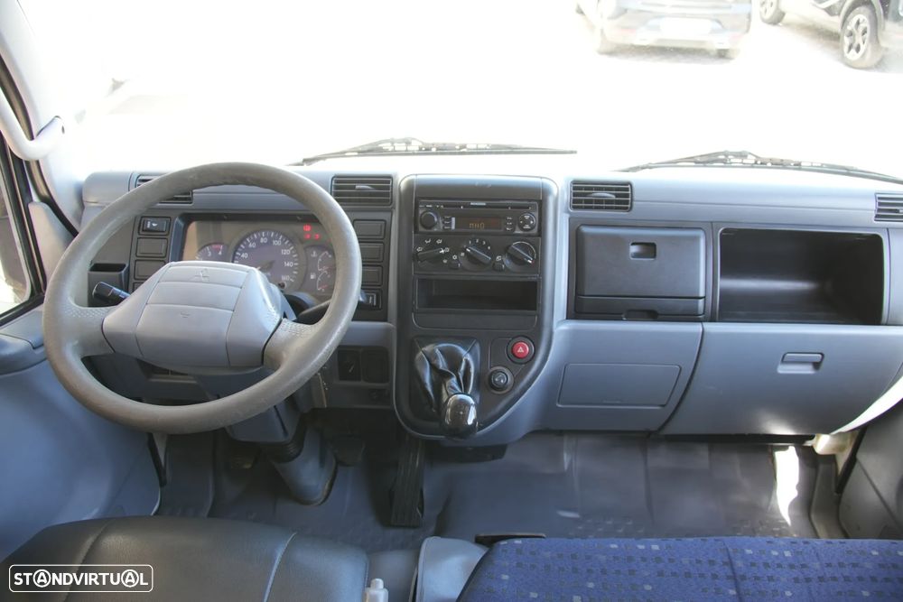 Mitsubishi Canter 3S13D 3.0DID 125cv 7Lugares - 11