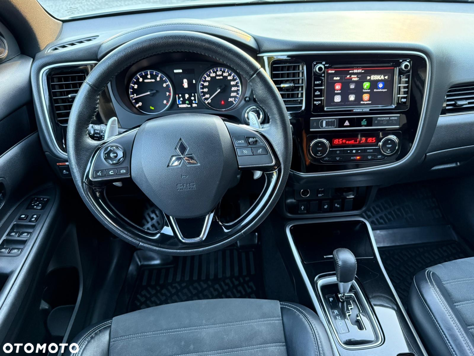 Mitsubishi Outlander 2.0 Instyle Navi 4WD CVT - 20