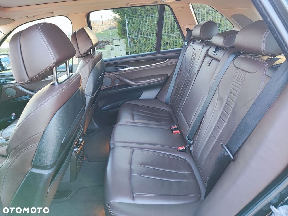 BMW X5 xDrive35i - 22