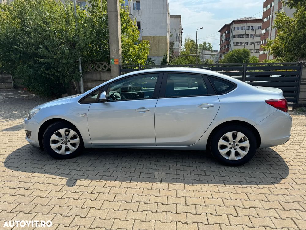 Opel Astra 1.4 Turbo ECOTEC Selection - 8