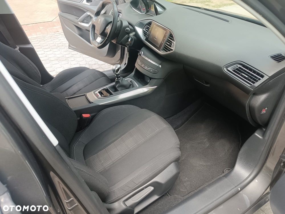 Peugeot 308 BlueHDi FAP 120 Stop & Start Allure - 17