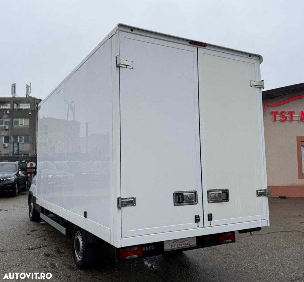 Iveco DAILY CUB CU DORMITOR - 6