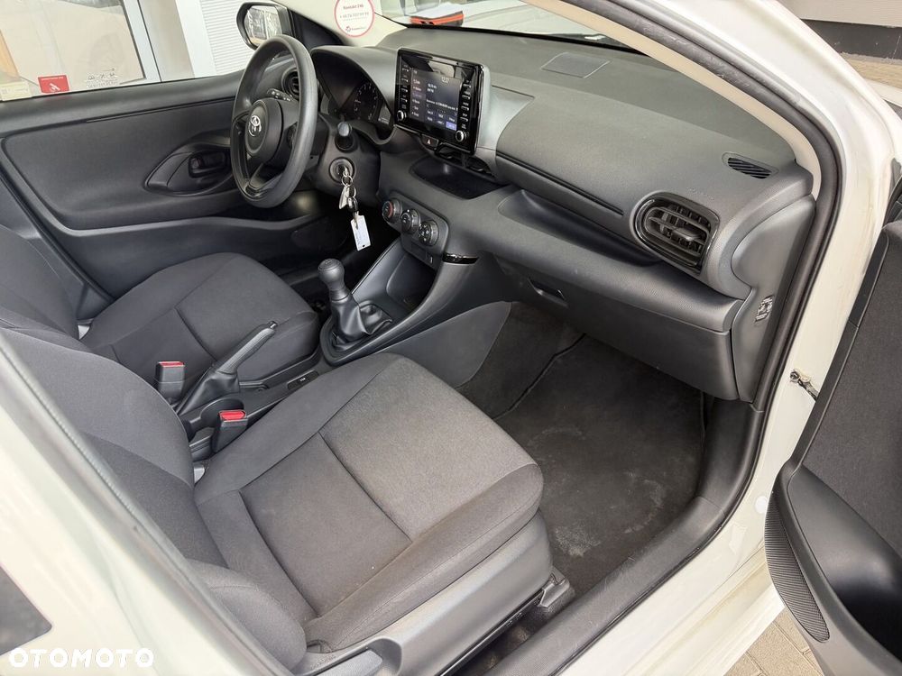 Toyota Yaris - 14