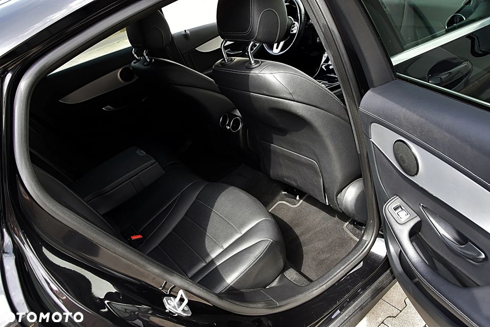 Mercedes-Benz GLC 200 4Matic 9G-TRONIC - 25