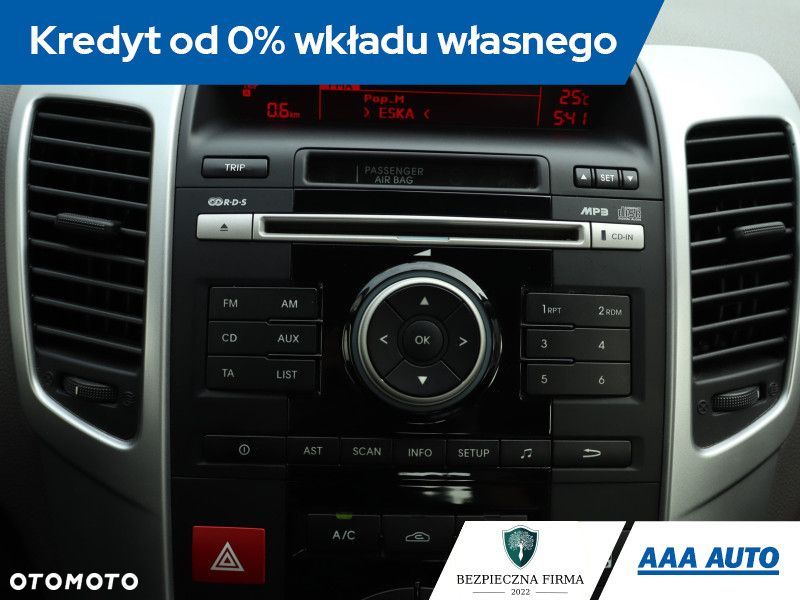 Kia Venga - 13