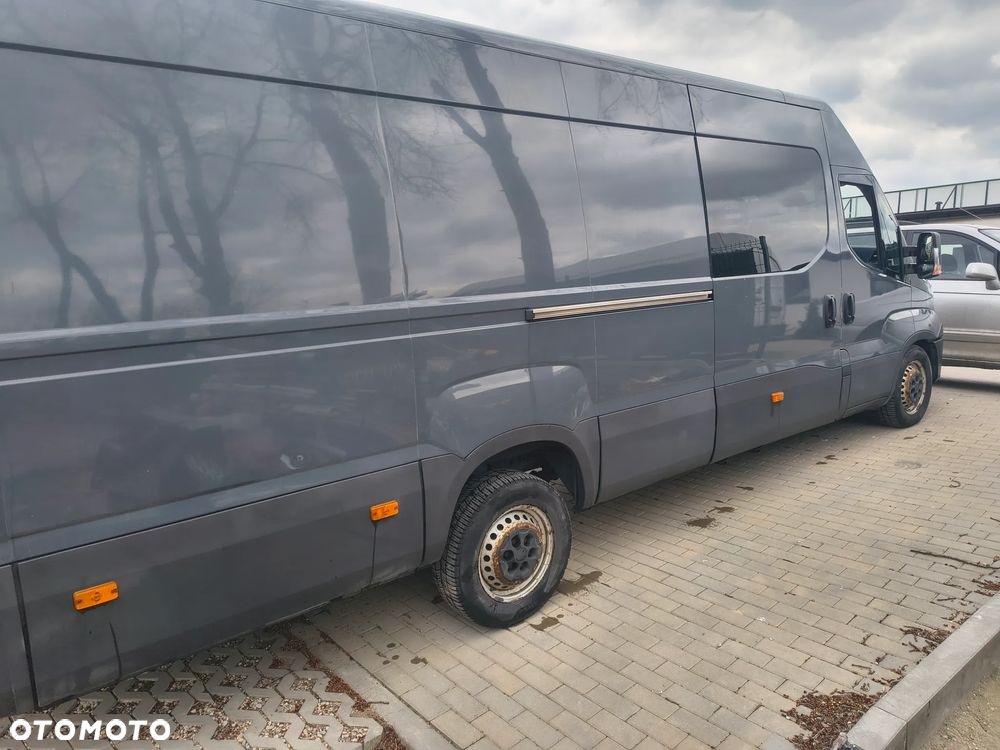 Iveco DAILY 35S18 - 12
