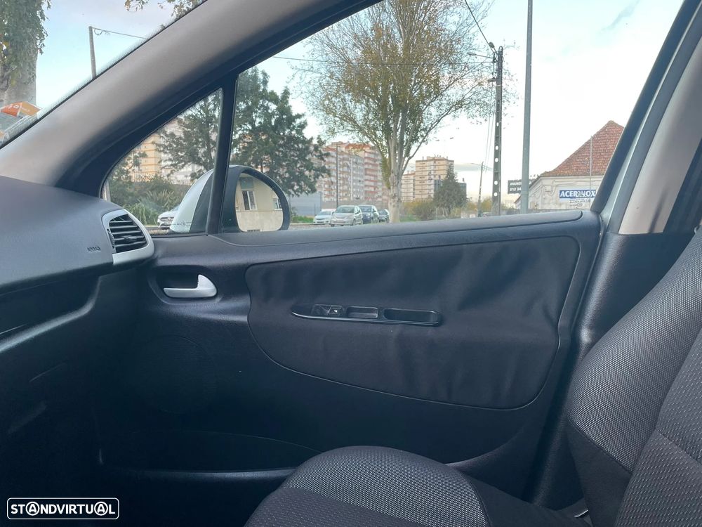 Peugeot 207 SW 1.6 HDi Outdoor - 18