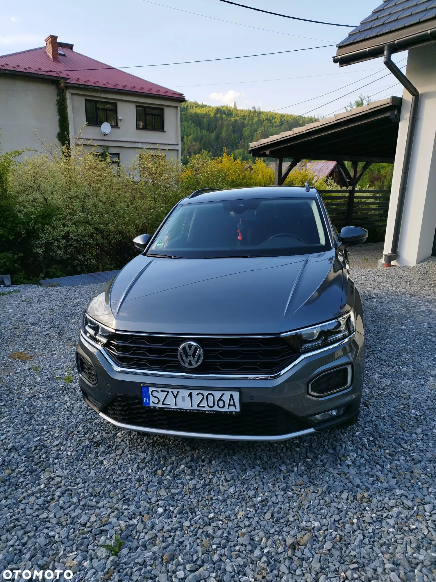 Volkswagen T-Roc - 4