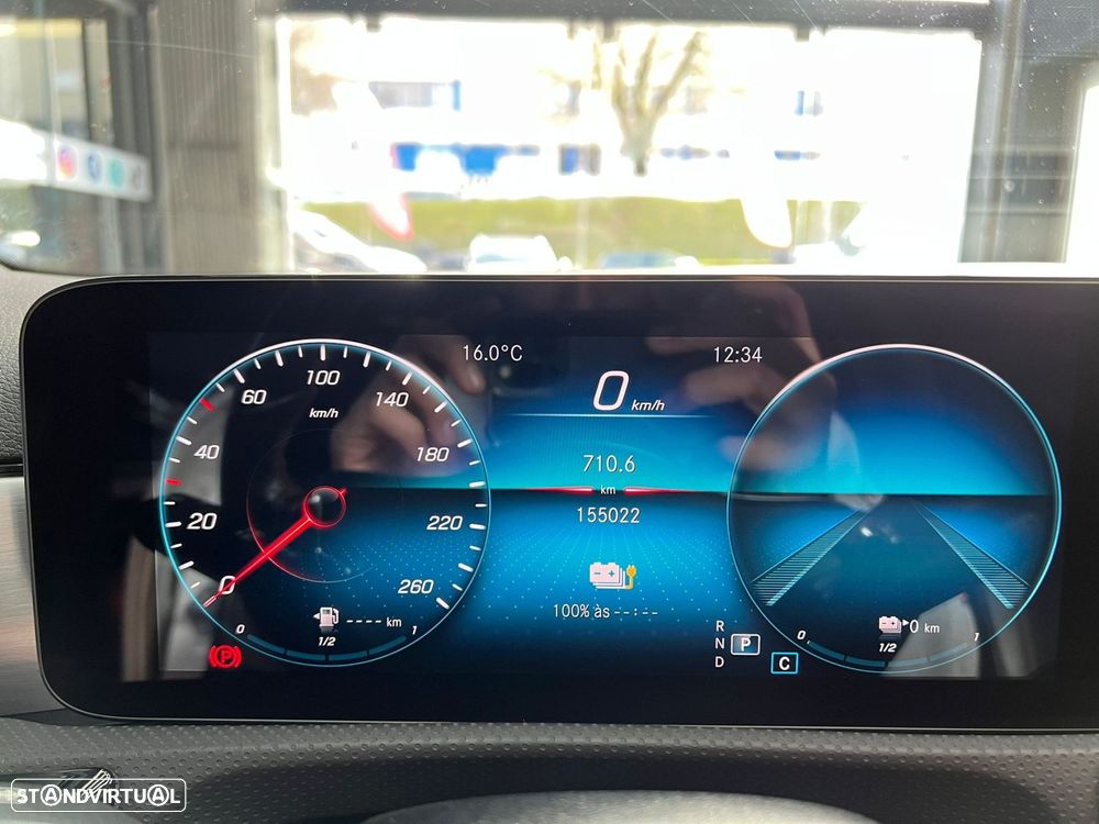 Mercedes-Benz A 250 e AMG Line - 14