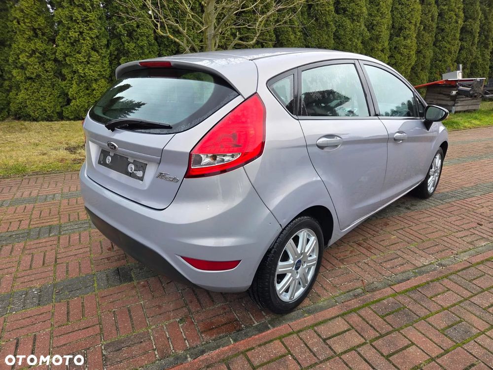 Ford Fiesta 1.4 TDCI Champions Edition - 6