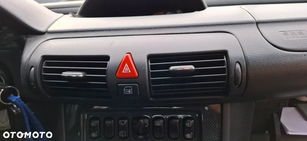 Mercedes Vaneo 1,7 na części - 5