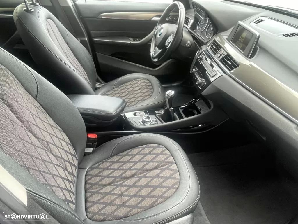BMW X1 16 d sDrive Line xLine - 12