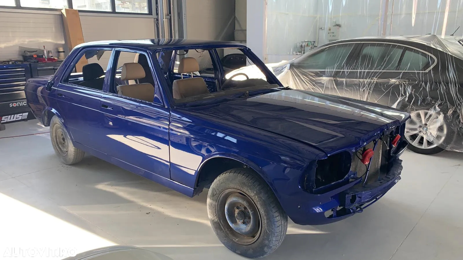 Mercedes-Benz W123 - 37