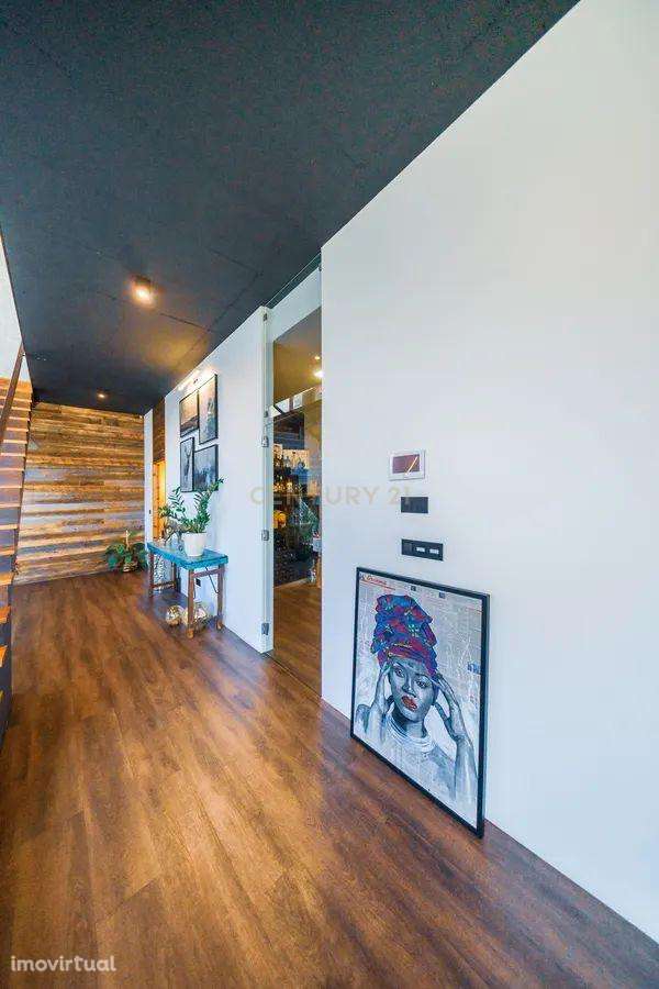 Moradia T3 de Luxo com Design e Personalidade - Monte / Funchal - Grande imagem: 4/44