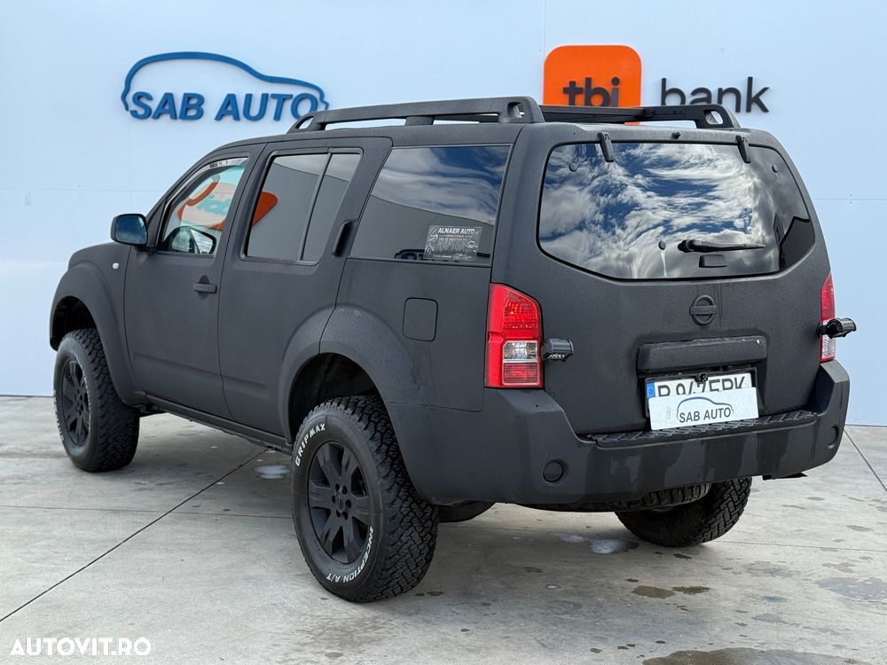 Nissan Pathfinder 2.5 dCi Elegance - 19