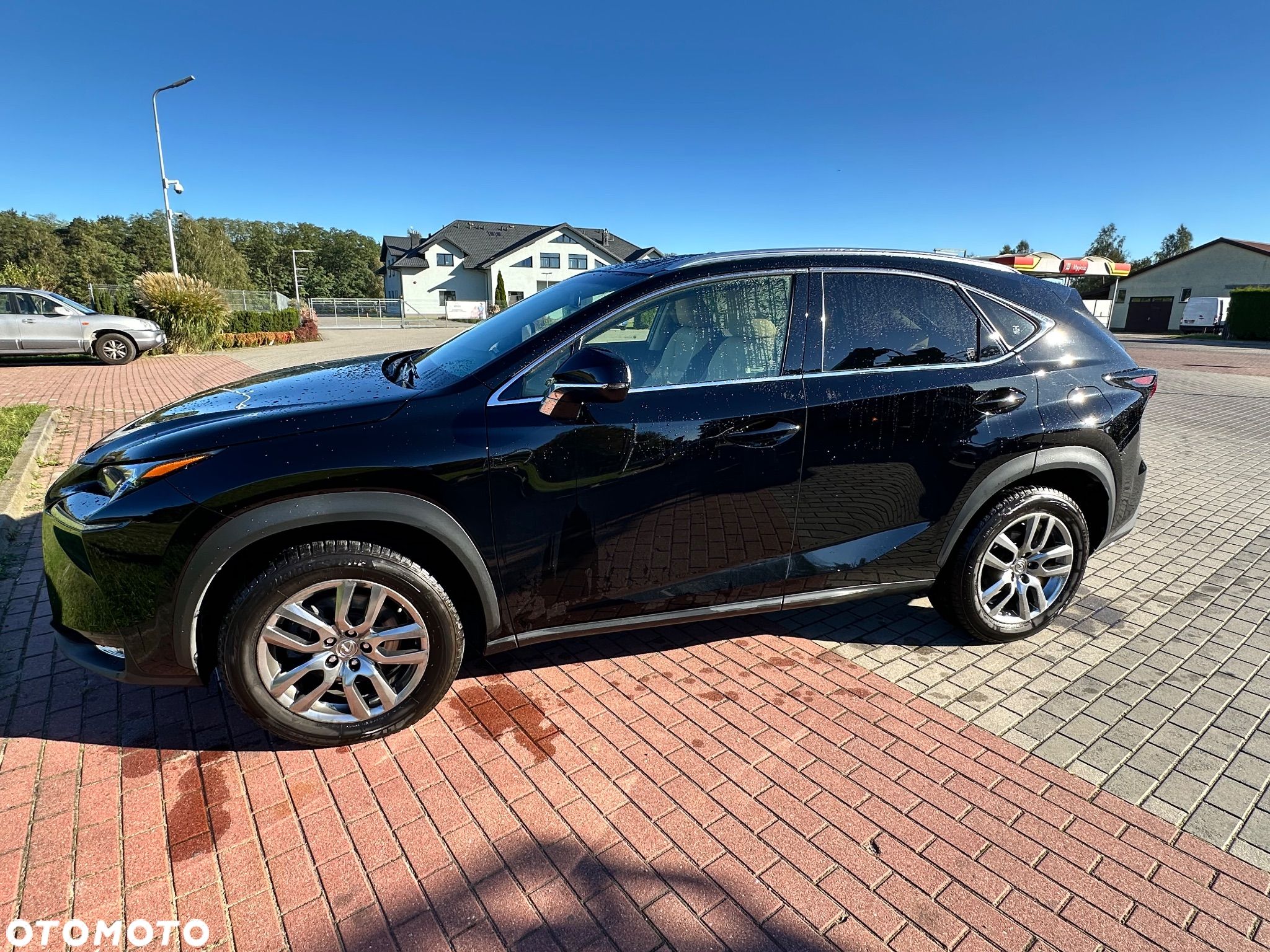 Lexus NX 200t Comfort AWD - 1