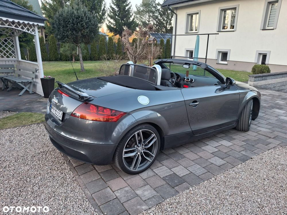Audi TT Roadster - 15