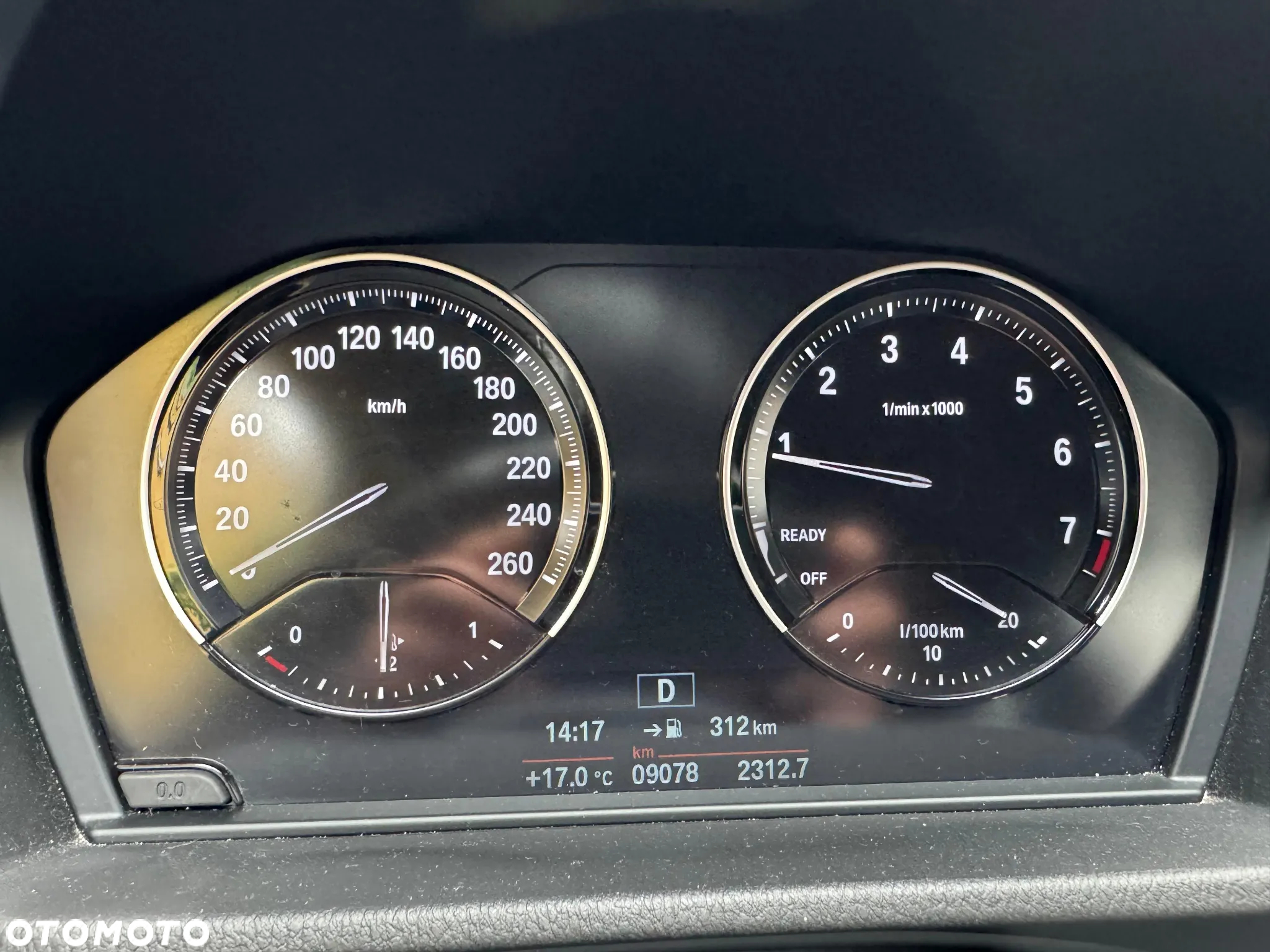 BMW X1 xDrive20i Sport Line - 7