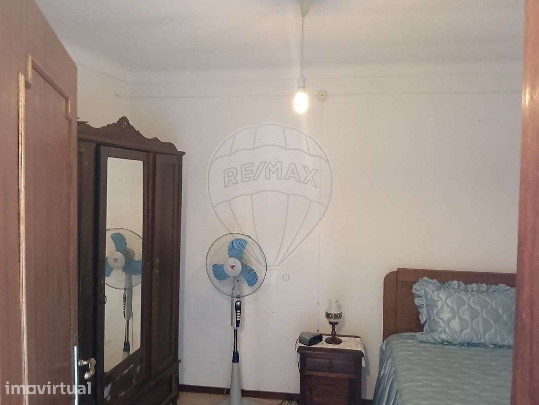 Moradia T2 para venda - Grande imagem: 2/17