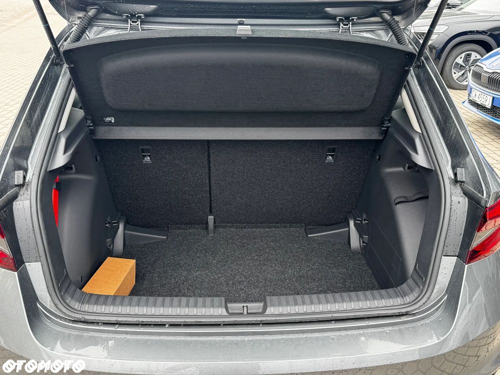 Skoda Fabia 1.0 Essence - 22