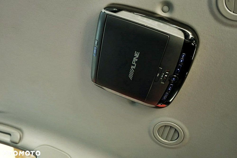 SsangYong/KGM Rodius - 31