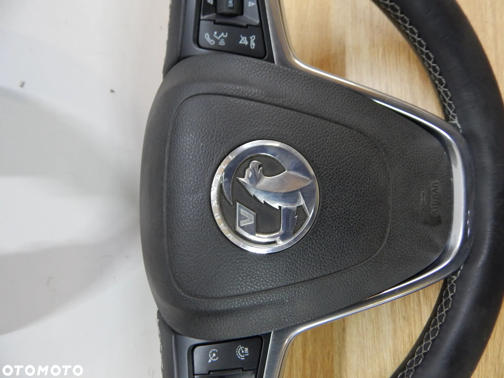 Kierownica skórzana Opel MOKKA A Astra Trax 12-18 Łuków części - 2