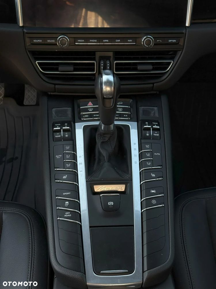 Porsche Macan Standard - 7
